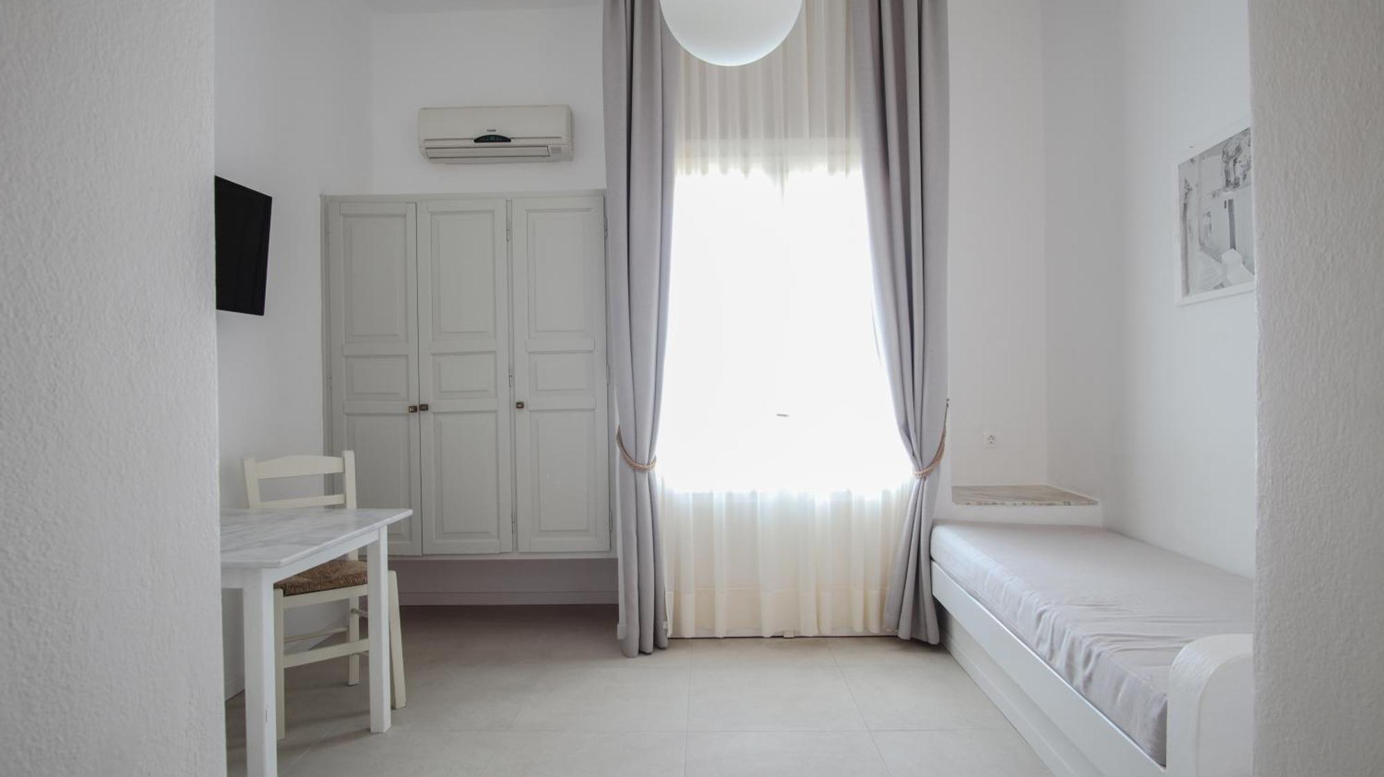 Kritikakis Village Hotel 이오스 코라 외부 사진